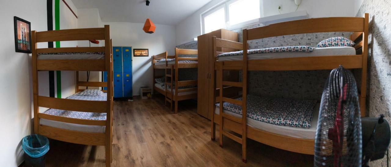 Green Hostel Zadar Bagian luar foto