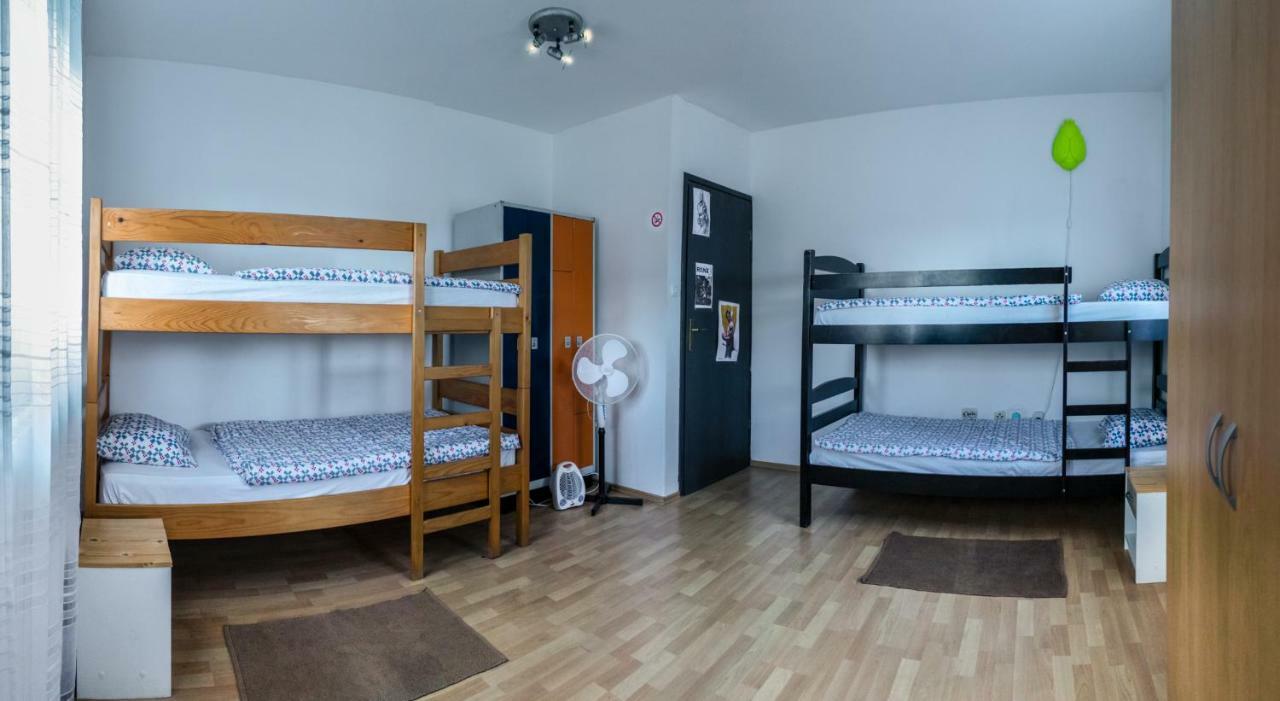 Green Hostel Zadar Bagian luar foto